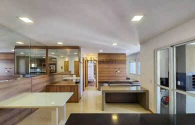 Imagem: O apartamento possui 2 Dormitórios, 2 Banheiros, 2 Vagas na