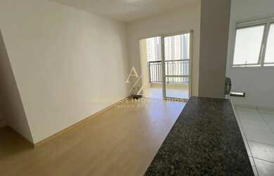 Imagem: O apartamento possui 2 Dormitórios, 1 Banheiro, 2 Vagas na