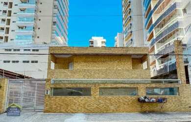 Imagem: A casa possui 2 Dormitórios, 3 Banheiros, 1 Vaga na garagem