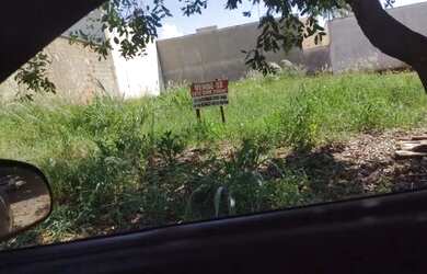 Imagem: O terreno possui 305m² de Área e está localizado em Jardim