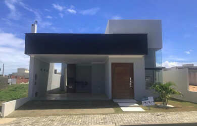 Imagem: A casa possui 3 Dormitórios e está localizado em Centro, Parnamirim