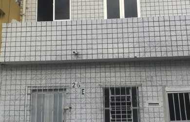 Imagem: A casa possui 2 Dormitórios, 1 Banheiro e está localizado