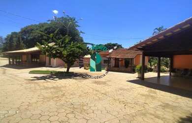 Imagem 4: Fazenda em Avelinópolis. Piscina, Churrasqueira, Ar-condicionadoe181m²...