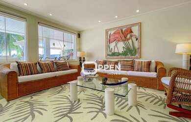 Imagem 3: Excelente mansão em condomínio de alto padrão com canal 100 navegável...