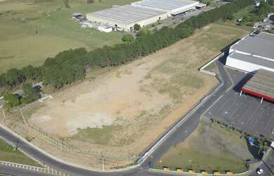 Imagem: O terreno e está localizado em Parque Residencial Maria Elmira