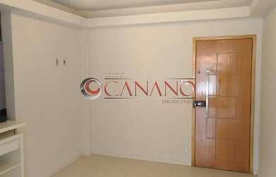 Imagem: O apartamento possui 2 Dormitórios, 2 Banheiros, 60m² de Área