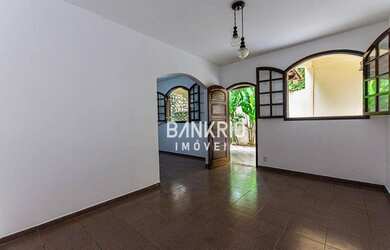 Imagem 2: Casa com 3 quartos, vaga para 5 carros, 850m2, Maria Paula