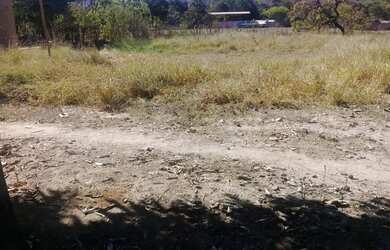 Imagem: O terreno possui 360m² de Área e está localizado em Santo