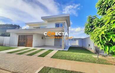 Imagem: Casa de condomínio com 247 metros quadrados com 4 quartos em