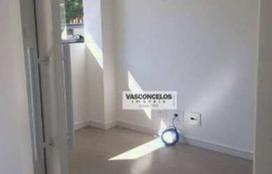 Imagem: O depósito possui 1 Vaga na garagem, 37m² de Área e está