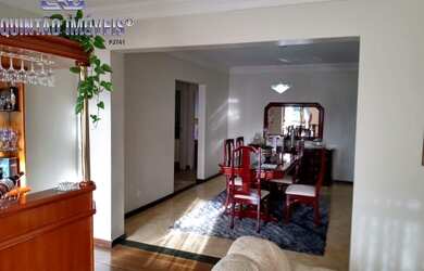 Imagem: O apartamento possui 3 Dormitórios, 1 Banheiro, 1 Vaga na garagem