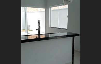 Imagem: A casa em condomínio possui 3 Dormitórios, 3 Banheiros, 3