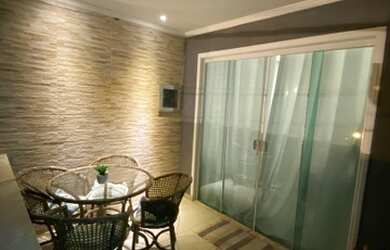 Imagem: A casa possui 3 Dormitórios, 2 Banheiros, 90m² de Área e