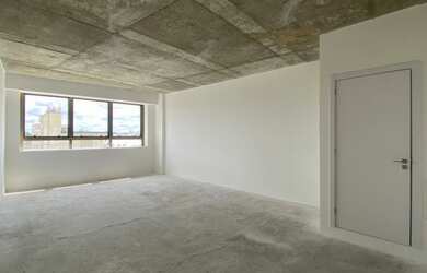 Imagem: O depósito possui 1 Vaga na garagem e 43m² de Área e está