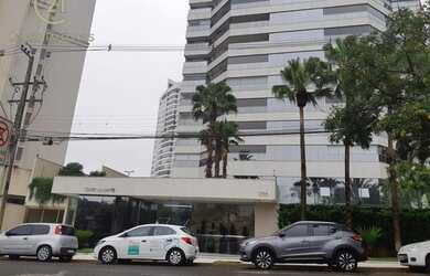 Imagem: O apartamento possui 3 Dormitórios, 5 Banheiros, 4 Vagas na