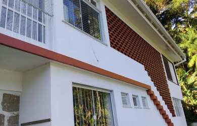 Imagem 3: Casa Quarteirão Ingelhein Ideal para investidores Alugada por R$ 6.000,00