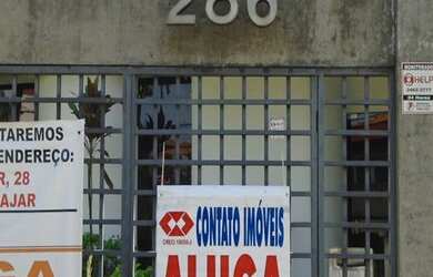 Imagem: O depósito possui 1 Vaga na garagem, 900m² de Área e está