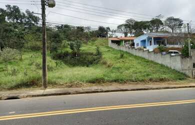 Imagem: O terreno possui 750m² de Área e está localizado em Cidade