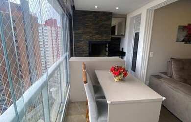 Imagem: O apartamento possui 2 Dormitórios, 2 Banheiros, 2 Vagas na