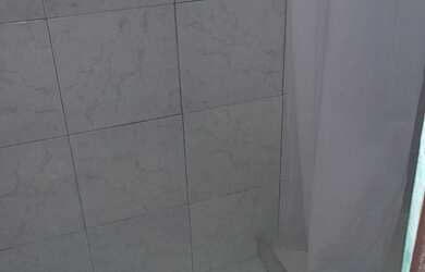 Imagem: A casa possui 1 Dormitório e 1 Banheiro e está localizado