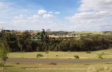 Imagem: O terreno possui 3.375m² de Área e está localizado em Porto