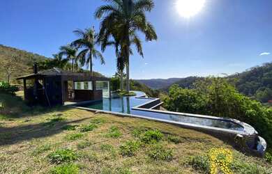 Imagem: A casa em condomínio à venda possui 5 Dormitórios, 1 Banheiro