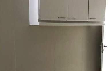 Imagem: A casa possui 3 Dormitórios, 2 Banheiros, 1 Vaga na garagem