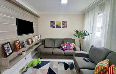 Imagem: O apartamento possui 3 Dormitórios, 1 Banheiro, 1 Vaga na garagem