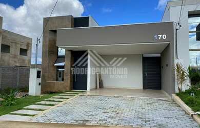 Imagem: A casa em condomínio possui 3 Dormitórios, 2 Banheiros, 2