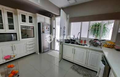 Imagem 8: Casa Alto Padrão. Piscina, Churrasqueira, Área de serviçoe240m² de...