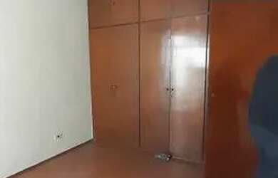 Imagem: A casa possui 2 Dormitórios, 2 Banheiros, 1 Vaga na garagem