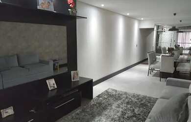 Imagem: A casa possui 3 Dormitórios, 3 Banheiros, 1 Vaga na garagem