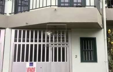 Imagem: O apartamento possui 2 Dormitórios, 1 Banheiro, 2 Vagas na