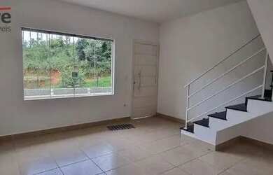 Imagem: A casa em condomínio possui 2 Dormitórios, 2 Banheiros, 2