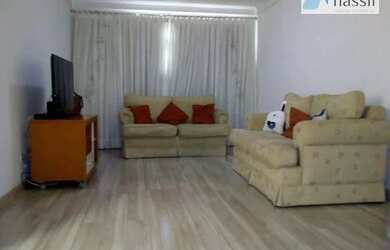 Imagem: A casa em condomínio possui 3 Dormitórios, 2 Banheiros, 3