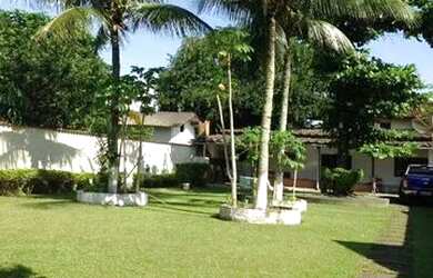 Imagem: A casa possui 2 Dormitórios, 2 Banheiros, 5 Vagas na garagem