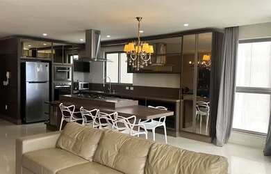 Imagem 3: Apartamento Frente Mar com 4 Suítes para Locação Anual na Barra Sul...