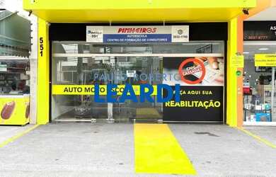 Imagem: O depósito possui 2 Vagas na garagem, 88m² de Área e está