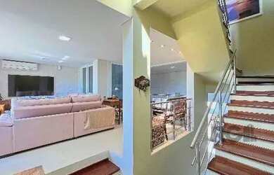 Imagem 6: Casa em Porto Alegre, no bairro Hípica, com 3 dormitório s , e 3 banheiros,...