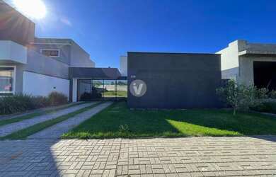 Imagem 2: Casa em condomínio fechado