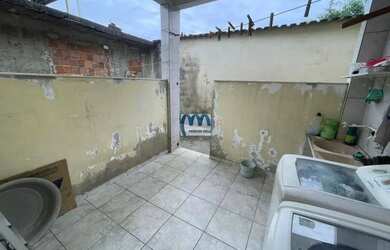 Imagem 7: Casa à venda com 3 quartos, 84m²