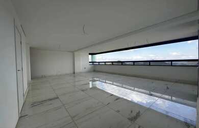 Imagem: O apartamento possui 4 Dormitórios, 5 Banheiros, 4 Vagas na