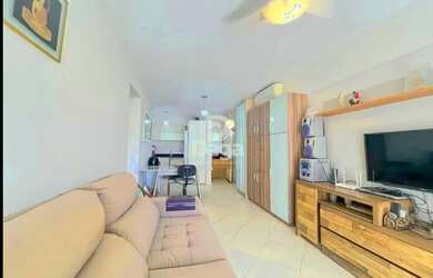 Imagem: O apartamento possui 2 Dormitórios, 2 Banheiros, 1 Vaga na