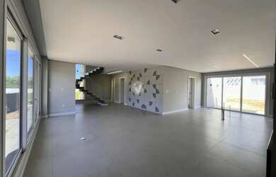 Imagem 5: Casa com 229 m², pátio e 2 vagas de garagem em condomínio fechado em...