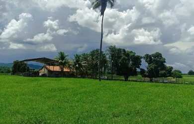 Imagem: A fazenda possui 186m² de Área e está localizado em Itacarambi