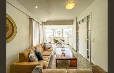 Imagem: O apartamento possui 3 Dormitórios, 3 Banheiros, 2 Vagas na