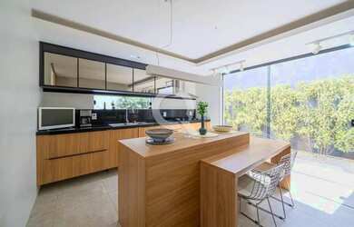 Imagem 11: Imóvel para aluguel e venda tem 293 metros quadrados com 4 quartos