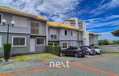 Imagem: A casa em condomínio possui 3 Dormitórios, 3 Banheiros, 2