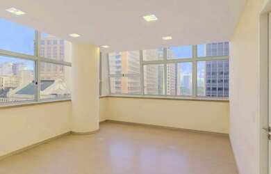 Imagem: O depósito possui 70m² de Área e está localizado em Centro