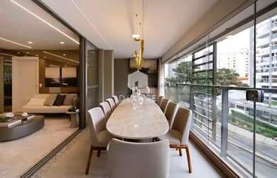 Imagem: O apartamento possui 4 Dormitórios, 4 Banheiros, 3 Vagas na